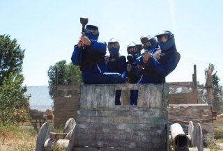  Apunta, dispara